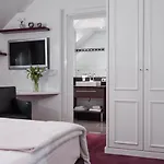 Haus Gerbens 호텔 3*