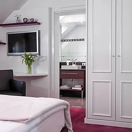 Hotel Haus Gerbens 3*